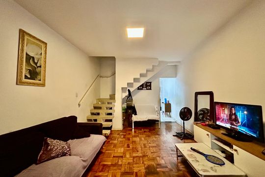 Sala de casa à venda com 3 quartos, 160m² em Vila Regente Feijó, São Paulo