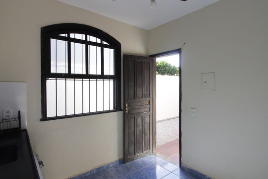 Casa para alugar com 1 quarto, 40m² em Parque Burle, Cabo Frio
