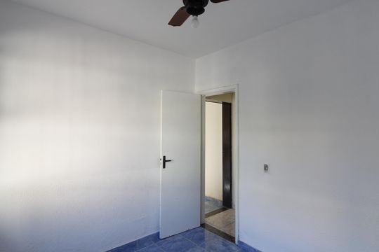 Quarto de casa para alugar com 1 quarto, 40m² em Parque Burle, Cabo Frio
