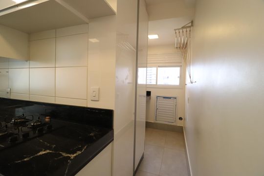 Área de Serviço de apartamento para alugar com 3 quartos, 107m² em Jardim Karaíba, Uberlândia