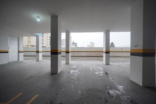 Garagem  de apartamento para alugar com 2 quartos, 78m² em Trindade, Florianópolis