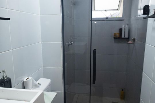 Banheiro social de apartamento para alugar com 2 quartos, 49m² em Campo Grande, Rio de Janeiro