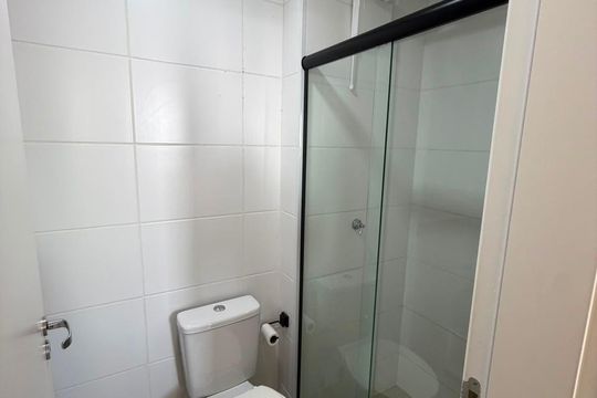 Banheiro de apartamento para alugar com 1 quarto, 45m² em Vila Jardini, Sorocaba