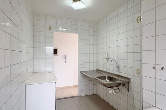Área de Serviço de apartamento para alugar com 2 quartos, 50m² em Jardim Iris, São Paulo