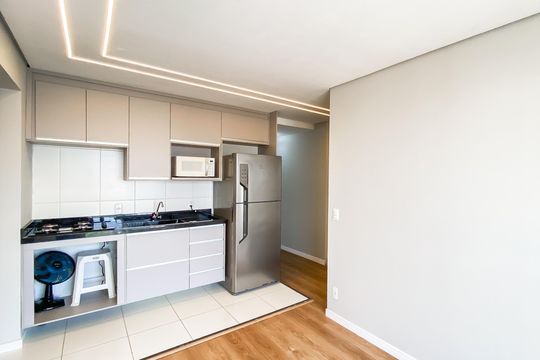 Sala de apartamento para alugar com 2 quartos, 40m² em Jardim Maringa, São Paulo
