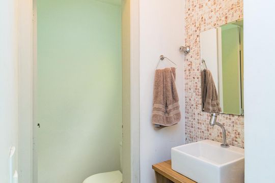 Lavabo de casa à venda com 3 quartos, 200m² em Vila Invernada, São Paulo