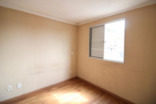 Quarto 2 de apartamento para alugar com 2 quartos, 52m² em Jardim Lourdes, Ferraz de Vasconcelos