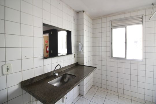Cozinha  de apartamento para alugar com 2 quartos, 52m² em Jardim Lourdes, Ferraz de Vasconcelos