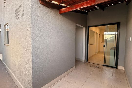 area ex de casa à venda com 3 quartos, 300m² em Residencial Santa Fé, Goiânia