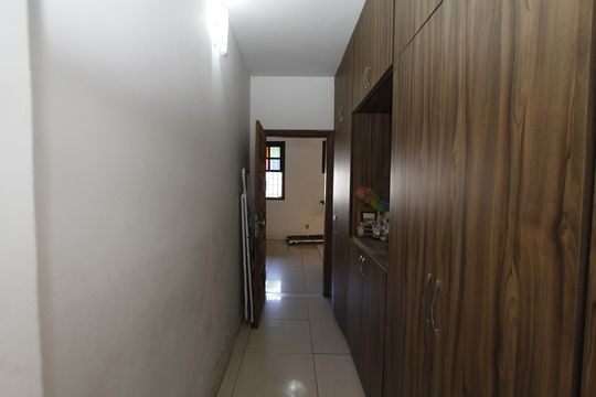 Corredor de casa à venda com 4 quartos, 250m² em Nova Granada, Belo Horizonte