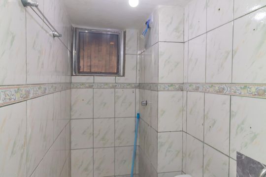 Banheiro de apartamento à venda com 2 quartos, 50m² em Vila Jacuí, São Paulo