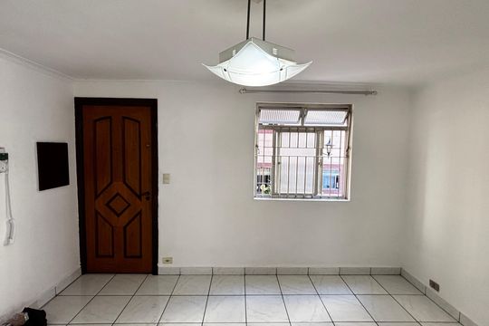 Sala de apartamento à venda com 2 quartos, 55m² em Conjunto Residencial Planeta, Santo André