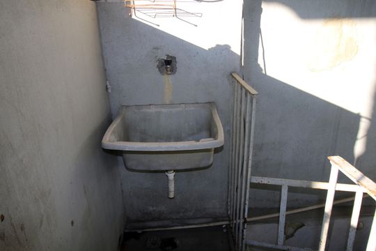 Área de Serviço de casa para alugar com 1 quarto, 150m² em Olaria, Rio de Janeiro
