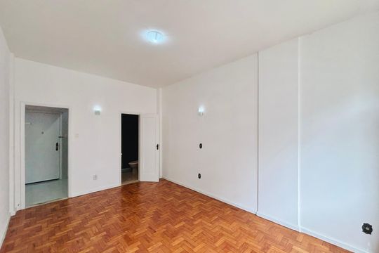 Apartamento para alugar com 1 quarto, 25m² em Leme, Rio de Janeiro