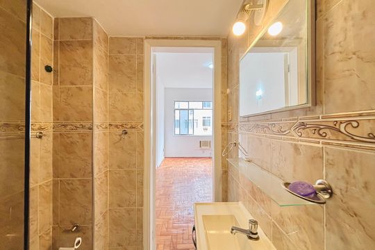 Apartamento para alugar com 1 quarto, 25m² em Leme, Rio de Janeiro