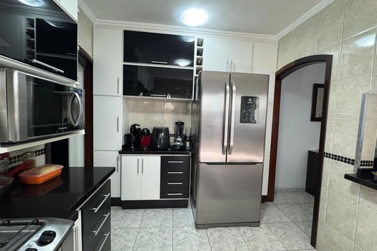 Cozinha de casa para alugar com 2 quartos, 105m² em Novo Osasco, Osasco