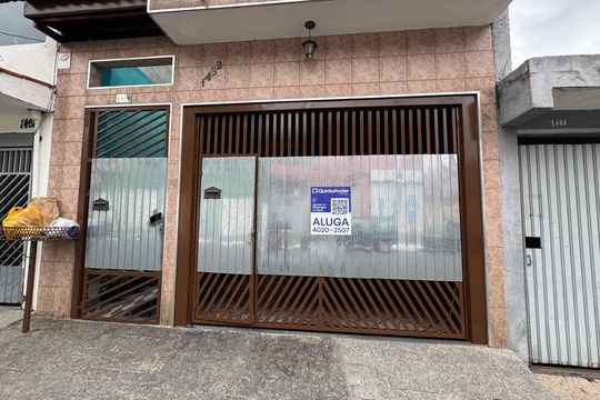 Fachada com Placa de casa para alugar com 2 quartos, 105m² em Novo Osasco, Osasco