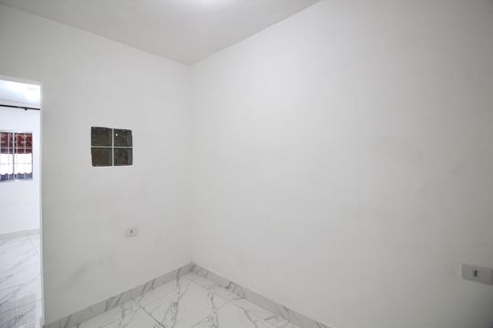 Quarto 1 de casa para alugar com 1 quarto, 80m² em Parque Cisper, São Paulo