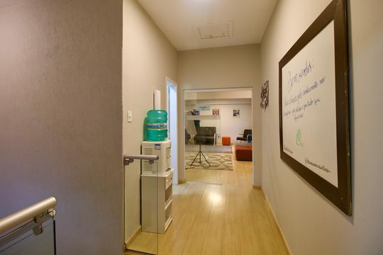 Corredor de casa à venda com 6 quartos, 362m² em Cabral, Curitiba