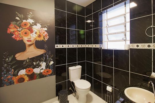 Banheiro de casa à venda com 6 quartos, 362m² em Cabral, Curitiba
