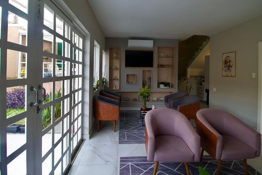 Casa à venda com 6 quartos, 362m² em Cabral, Curitiba