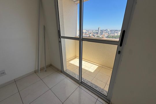 Sala de apartamento à venda com 3 quartos, 60m² em Vila das Belezas, São Paulo