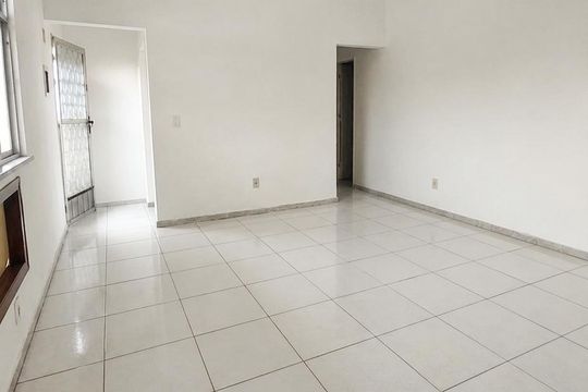 Sala de casa para alugar com 1 quarto, 100m² em Vila Kosmos, Rio de Janeiro
