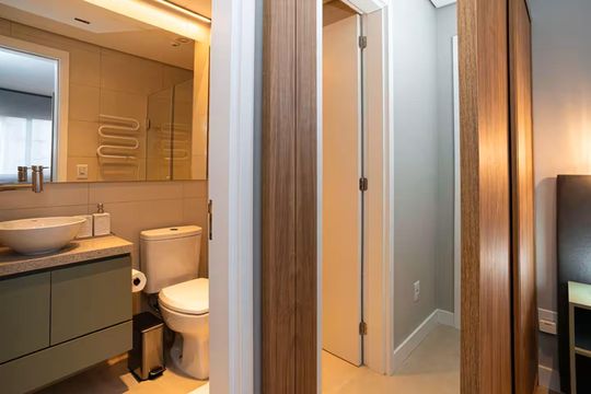 Banheiro de apartamento para alugar com 1 quarto, 40m² em Farroupilha, Porto Alegre