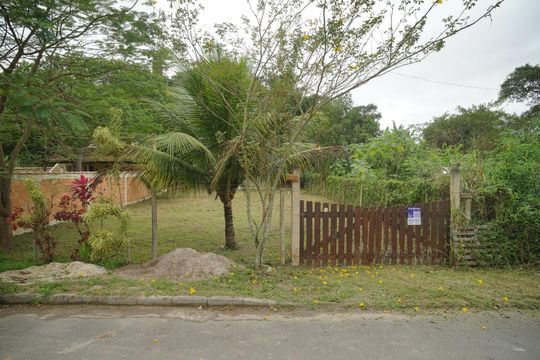 Fachada de casa para alugar com 1 quarto, 60m² em Ponta Negra, Maricá