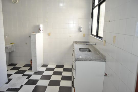 Cozinha de apartamento para alugar com 2 quartos, 70m² em Todos Os Santos, Rio de Janeiro