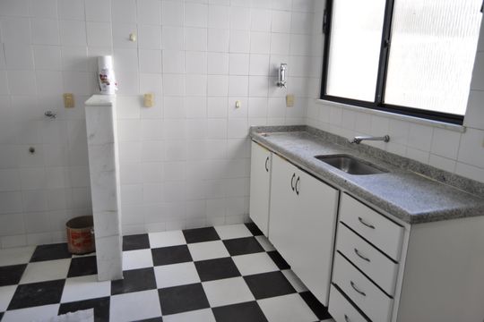 Apartamento para alugar com 2 quartos, 70m² em Todos Os Santos, Rio de Janeiro