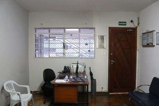 Sala de casa para alugar com 4 quartos, 140m² em Alto da Lapa, São Paulo