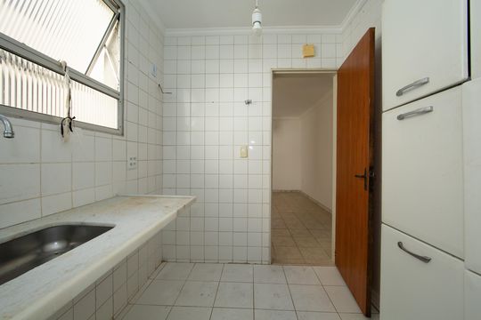 Cozinha/Área de serviço de apartamento para alugar com 2 quartos, 54m² em Padre Eustáquio, Belo Horizonte