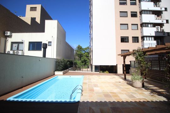 Área comum - Piscina de apartamento para alugar com 4 quartos, 176m² em Moinhos de Vento, Porto Alegre