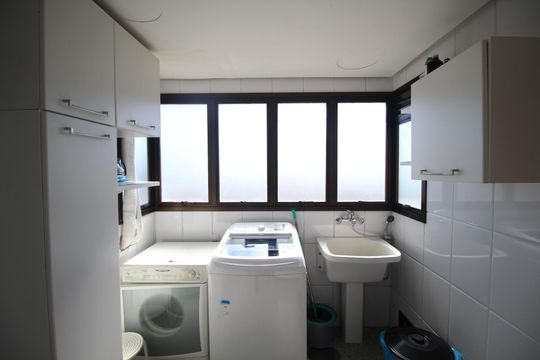 Área de Serviço de apartamento para alugar com 4 quartos, 176m² em Moinhos de Vento, Porto Alegre