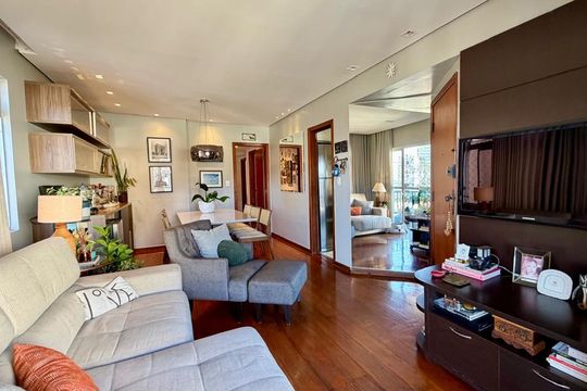 Apartamento à venda com 3 quartos, 105m² em Santo Antônio, Belo Horizonte