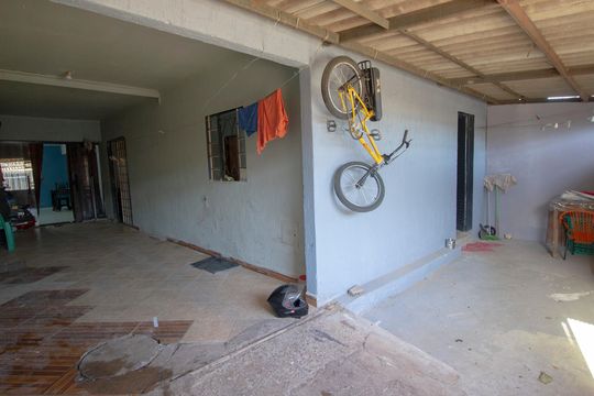 Garagem de casa à venda com 2 quartos, 82m² em Quadra 511, Brasília