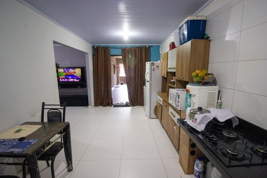 Sala/Cozinha de casa à venda com 2 quartos, 82m² em Quadra 511, Brasília