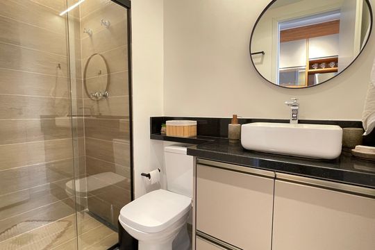 Banheiro de kitnet/studio para alugar com 1 quarto, 25m² em Butantã, São Paulo