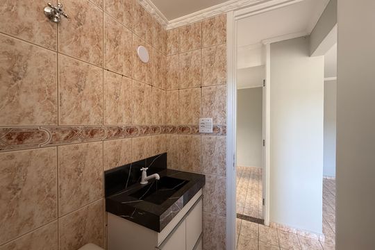 Banheiro de apartamento à venda com 2 quartos, 55m² em Jardim Peri, São Paulo