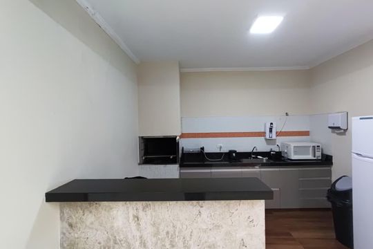 Cozinha de apartamento para alugar com 3 quartos, 98m² em Cambuí, Campinas