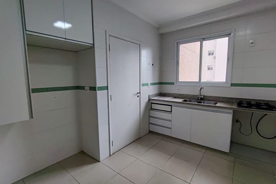 Área externa de apartamento para alugar com 3 quartos, 98m² em Cambuí, Campinas