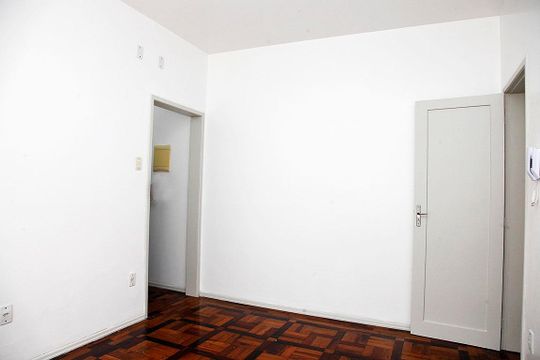 Sala de apartamento para alugar com 2 quartos, 70m² em Menino Deus, Porto Alegre