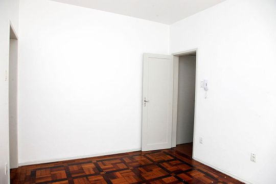 Sala de apartamento para alugar com 2 quartos, 70m² em Menino Deus, Porto Alegre