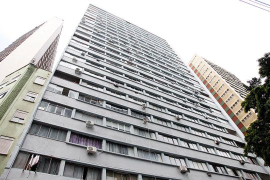 Fachada de kitnet/studio à venda com 1 quarto, 32m² em Centro Histórico, Porto Alegre
