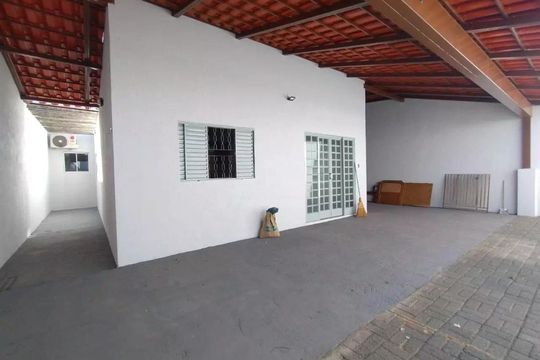 Área externa de casa para alugar com 3 quartos, 160m² em Nova Uberlândia, Uberlândia