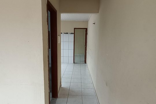 Corredor de casa para alugar com 1 quarto, 42m² em Residencial Praia Âncora, Rio das Ostras