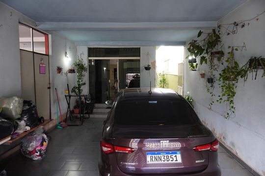 Garagem de casa para alugar com 4 quartos, 386m² em Vila Carmem, São Carlos