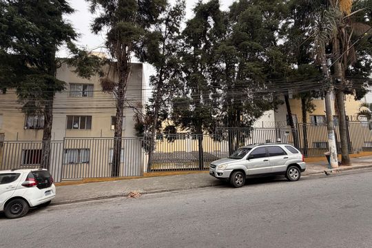 Fachada do Prédio de apartamento à venda com 2 quartos, 39m² em Vila Carmosina, São Paulo