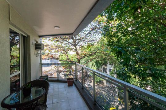 Varanda  de apartamento para alugar com 3 quartos, 112m² em Grajaú, Rio de Janeiro